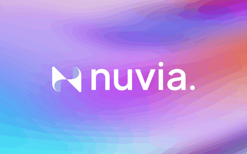 Nuvia logo blanco fondomcolores